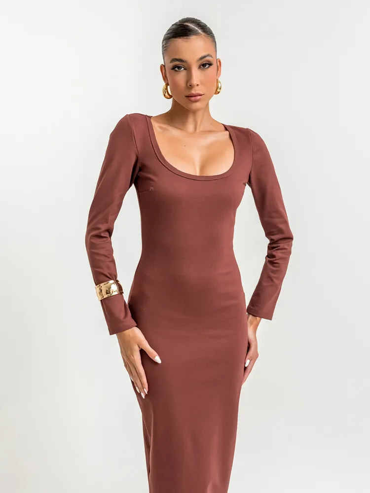 Vestido Heloísa Super Midi Marrom Decote U